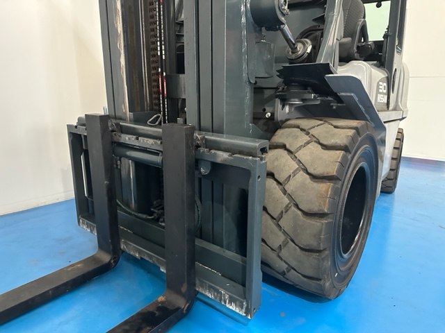 Nissan YG1D2A30Q Nissan YG1D2A30Q